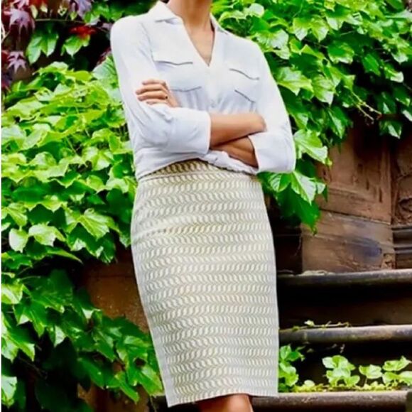 J McLaughlin Halle Reversible Scuba Skirt Sz XS Floral Preppy Resort Bloomcore - Picture 6 of 9